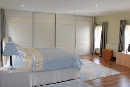 5 bedroom Detached house for sale in Kirton Road, Greetwell, DN20