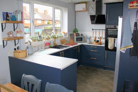 2 bedroom Terraced House for sale in Lincoln Crescent, Kirton Lindsey, DN21