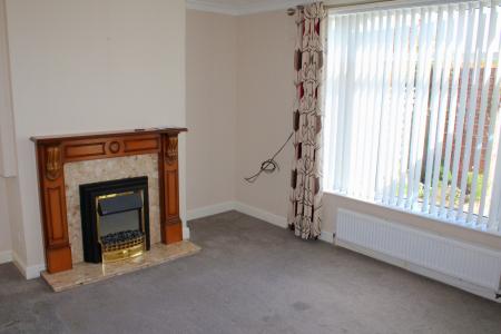 3 bedroom Semi-detached house for sale in North Cliff Road, Kirton Lindsey, DN21