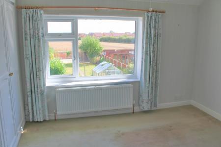 3 bedroom Semi-detached house for sale in North Cliff Road, Kirton Lindsey, DN21