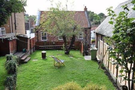 4 bedroom Detached house for sale in Plough Hill, Caistor, LN7