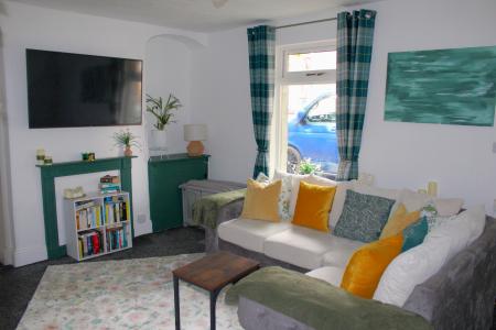 2 bedroom Terraced House for sale in Queen Street, Brigg, Brigg, DN20