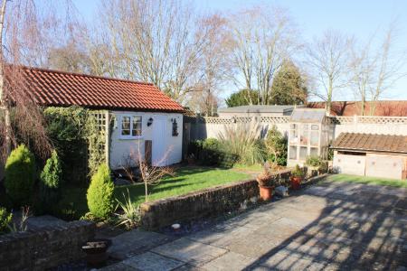 2 bedroom Semi-detached house for sale in Saxby-all-Saints, Brigg, Brigg, DN20