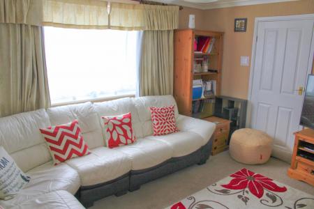 3 bedroom Semi-detached house for sale in South View Avenue, Brigg, Brigg, DN20