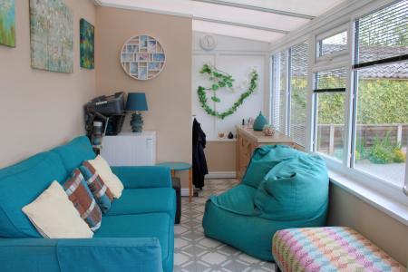 2 bedroom Detached bungalow for sale in South View, Broughton, DN20