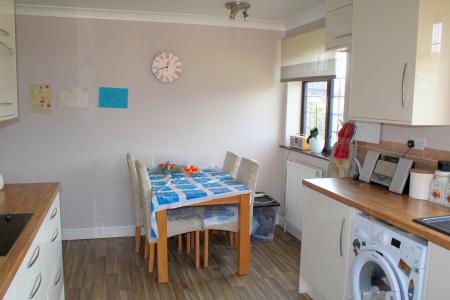 3 bedroom Detached bungalow for sale in Woods Meadow, Hibaldstow, DN20