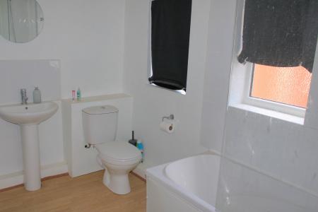 2 bedroom Terraced House for sale in Queen Street, Brigg, DN20