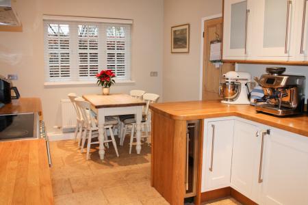 4 bedroom Detached house for sale in Owmby Lane, Market Rasen, LN7