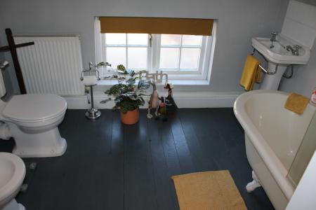 3 bedroom Cottage for sale in South Street, Barnetby, DN38