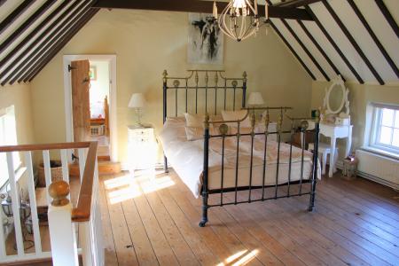 3 bedroom Cottage for sale in South Street, Barnetby, DN38