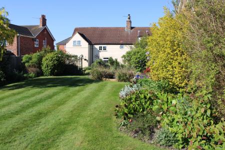 3 bedroom Cottage for sale in South Street, Barnetby, DN38