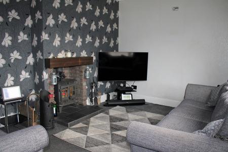 4 bedroom Semi-detached house for sale in Ash grove, Brigg, DN20