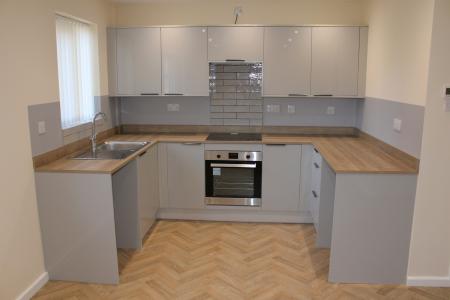 2 bedroom Semi-detached house for sale in Waters Edge, Scawby Brook, DN20