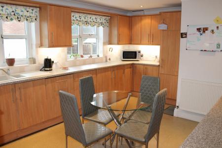 4 bedroom Detached house for sale in New Street, Elsham, DN20