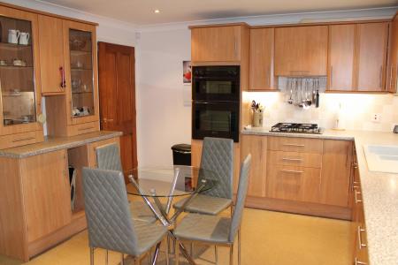 4 bedroom Detached house for sale in New Street, Elsham, DN20