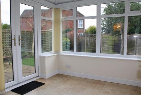 3 bedroom Bungalow for sale in Bakersfield, Wrawby, DN20