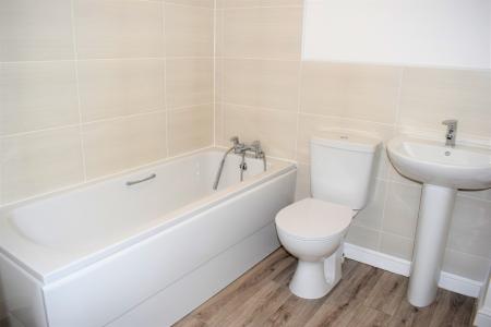 2 bedroom Terraced House for sale in Hadrian Way, Caistor, LN7