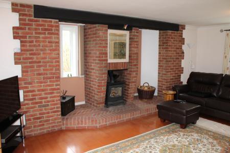 4 bedroom Detached house for sale in Brigg Road, South Kelsey, LN7