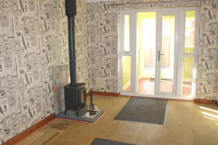 2 bedroom Semi-detached bungalow for sale in Mallard Drive, Market Rasen, Caistor, LN7