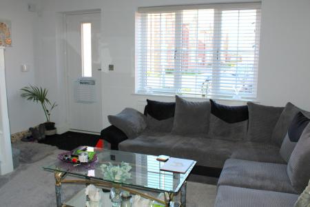 2 bedroom Semi-detached house for sale in Elswick Hopper Close, Brigg, Brigg, DN20