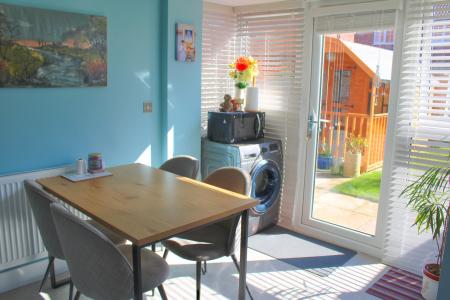 2 bedroom Semi-detached house for sale in Elswick Hopper Close, Brigg, Brigg, DN20