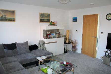 2 bedroom Semi-detached house for sale in Elswick Hopper Close, Brigg, Brigg, DN20