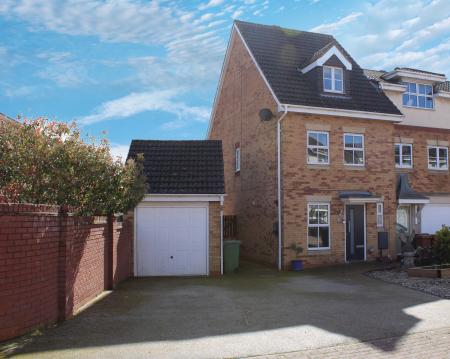 Kingfisher Close, Scawby Brook, DN20