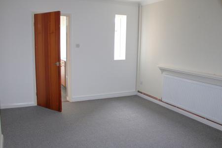 3 bedroom Terraced House for sale in Glebe Road, Brigg, DN20