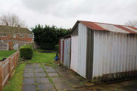 3 bedroom Semi-detached house for sale in Sturton Villas, Scawby, DN20