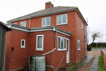 3 bedroom Semi-detached house for sale in Sturton Villas, Scawby, DN20