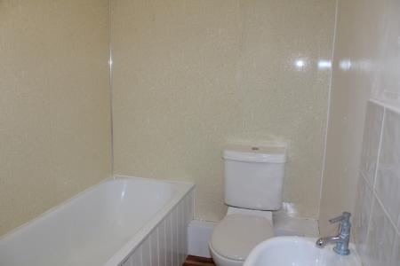 1 bedroom Flat to let in Market Place, Brigg, DN20