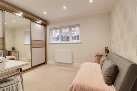 3 bedroom Bungalow for sale in Barley Close, Hibaldstow, DN20