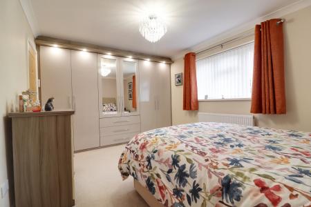 3 bedroom Bungalow for sale in Barley Close, Hibaldstow, DN20