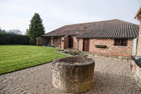 5 bedroom Detached house for sale in 1 Front Street, Elsham, DN20