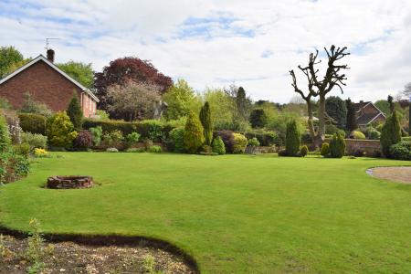 5 bedroom Detached house for sale in 1 Front Street, Elsham, DN20