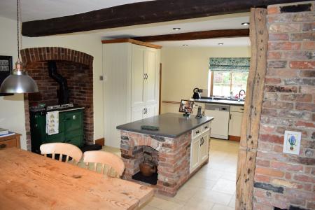 5 bedroom Detached house for sale in 1 Front Street, Elsham, DN20