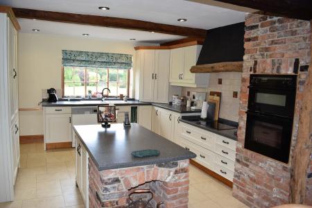 5 bedroom Detached house for sale in 1 Front Street, Elsham, DN20