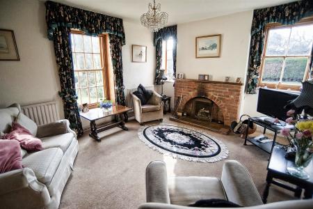 5 bedroom Detached house for sale in 1 Front Street, Elsham, DN20