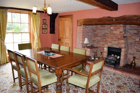 5 bedroom Detached house for sale in 1 Front Street, Elsham, DN20