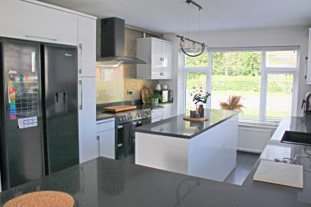 3 bedroom Detached house for sale in Grange Lane, North Kelsey, LN7