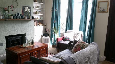 2 bedroom Terraced House to let in Glebe Road, Brigg, DN20