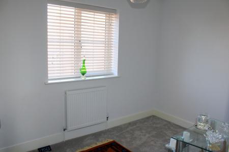 3 bedroom Semi-detached house for sale in Elswick Hopper Close, Brigg, DN20