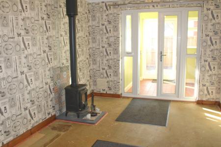 2 bedroom Semi-detached bungalow for sale in Mallard Drive, Caistor, LN7
