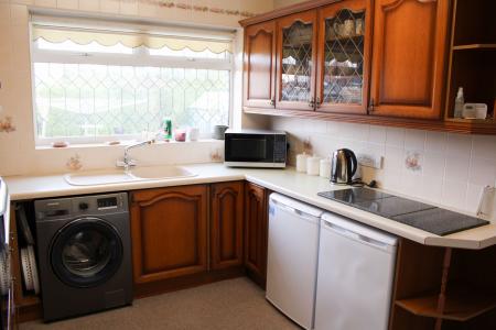 2 bedroom Detached bungalow for sale in Rivermeadow, Scawby Brook, DN20
