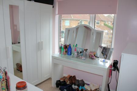 4 bedroom Semi-detached house for sale in Ash Grove, Brigg, DN20