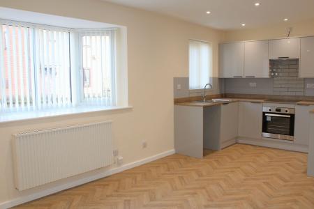 2 bedroom Semi-detached house for sale in Waters Edge, Scawby Brook, DN20