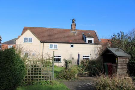 3 bedroom Detached house for sale in South Street, Barnetby, DN38