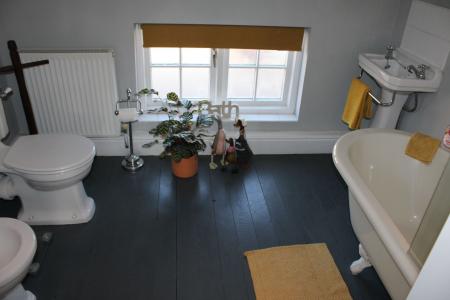 3 bedroom Detached house for sale in South Street, Barnetby, DN38