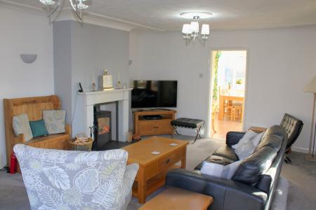 3 bedroom Detached bungalow for sale in Main Street, Worlaby, DN20