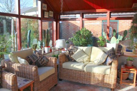 3 bedroom Detached bungalow for sale in Main Street, Worlaby, DN20